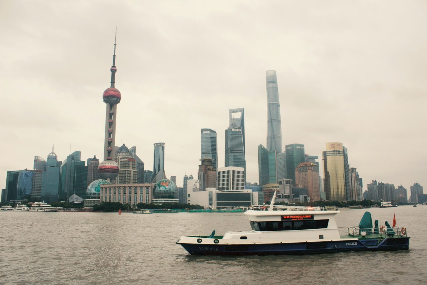 130-метровий електричний катамаран China Zorrilla під час комерційного рейсу між Аргентиною та Уругваєм